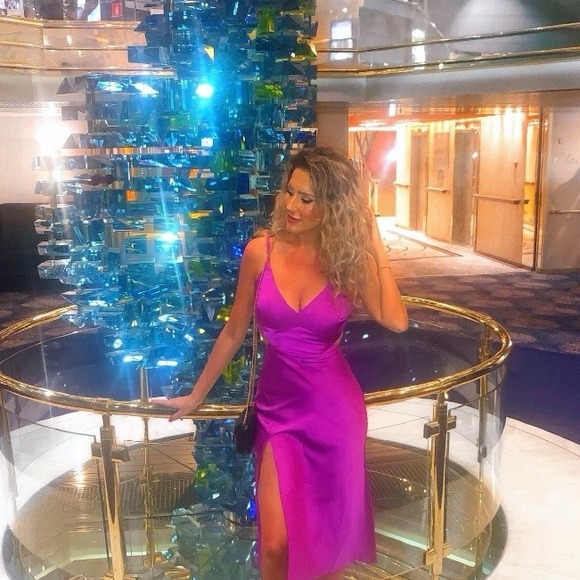 Meet your Posher, Elizabeth - Picture 1 of 1